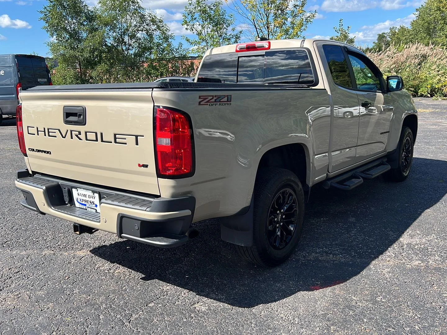 Used 2022 Sand Dune Metallic Chevrolet 4WD Z71 image 22