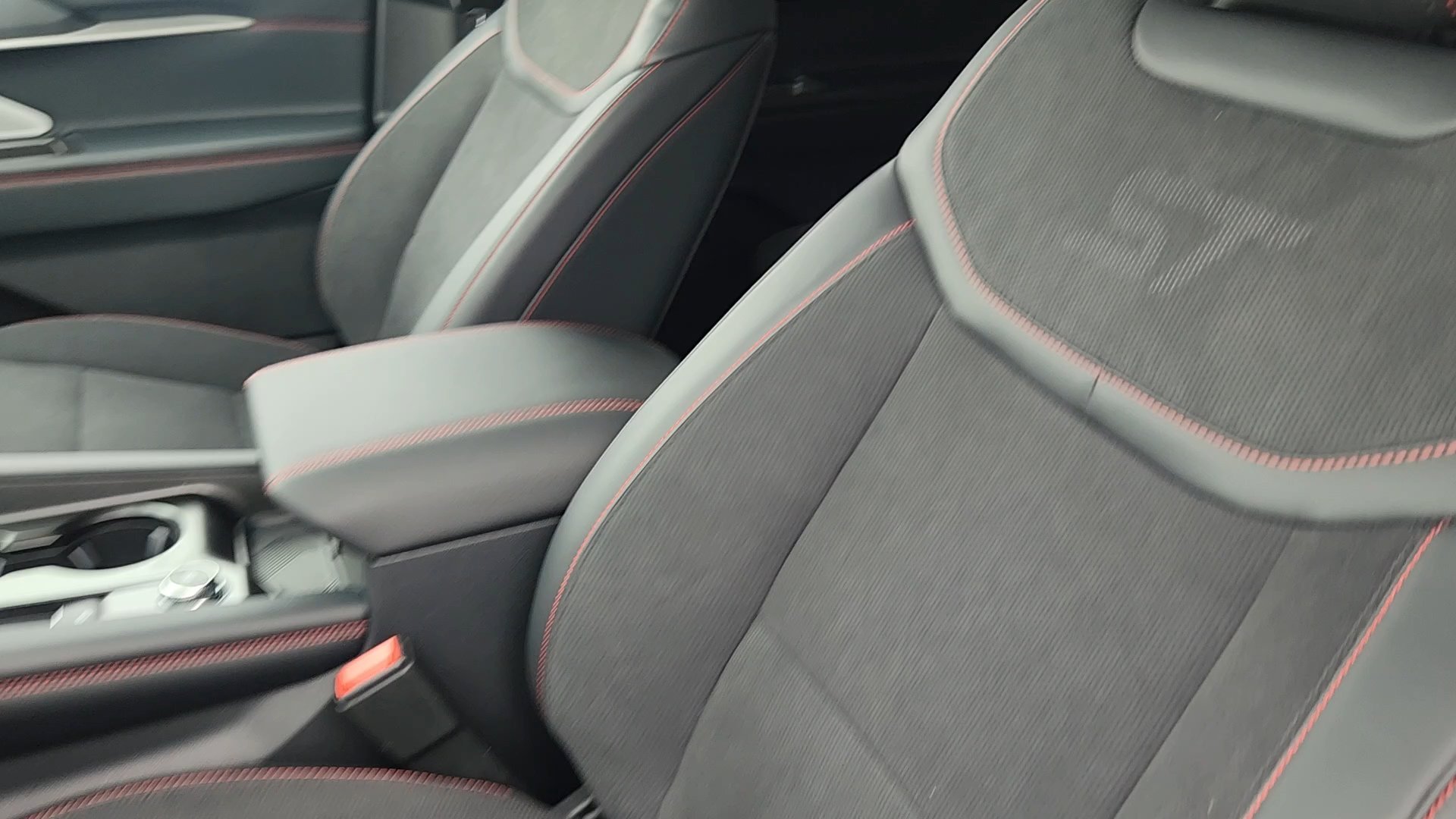 New 2026 Agate Black Metallic Ford ST image 20