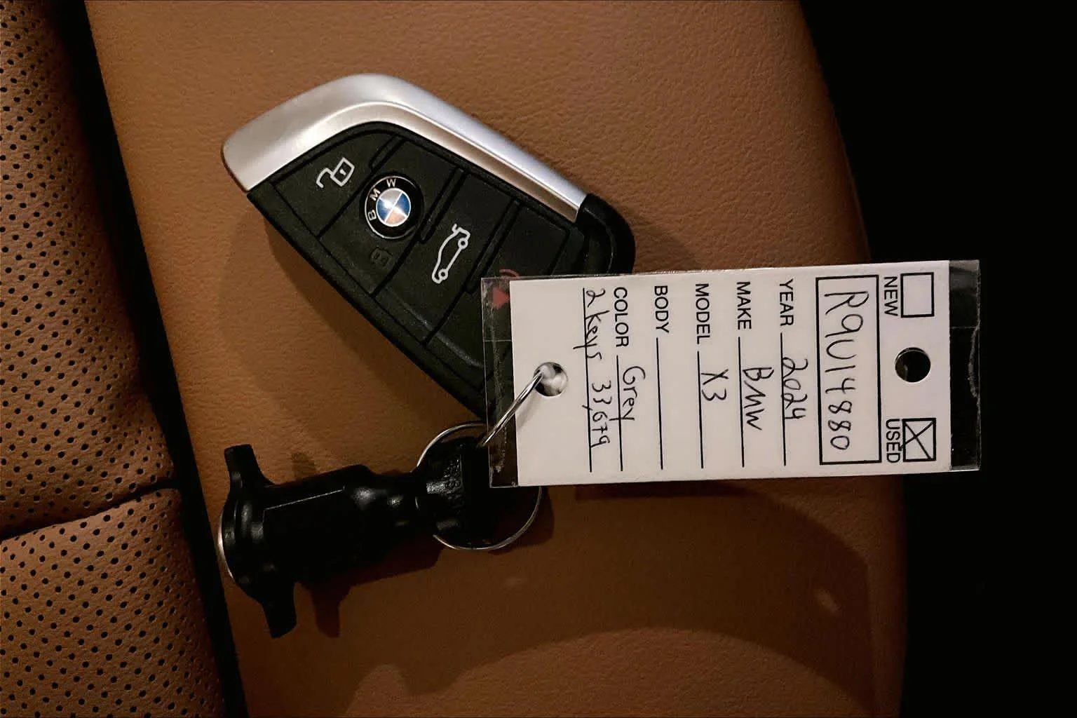 Certified Used 2024 Dark Graphite Metallic BMW xDrive30i image 14