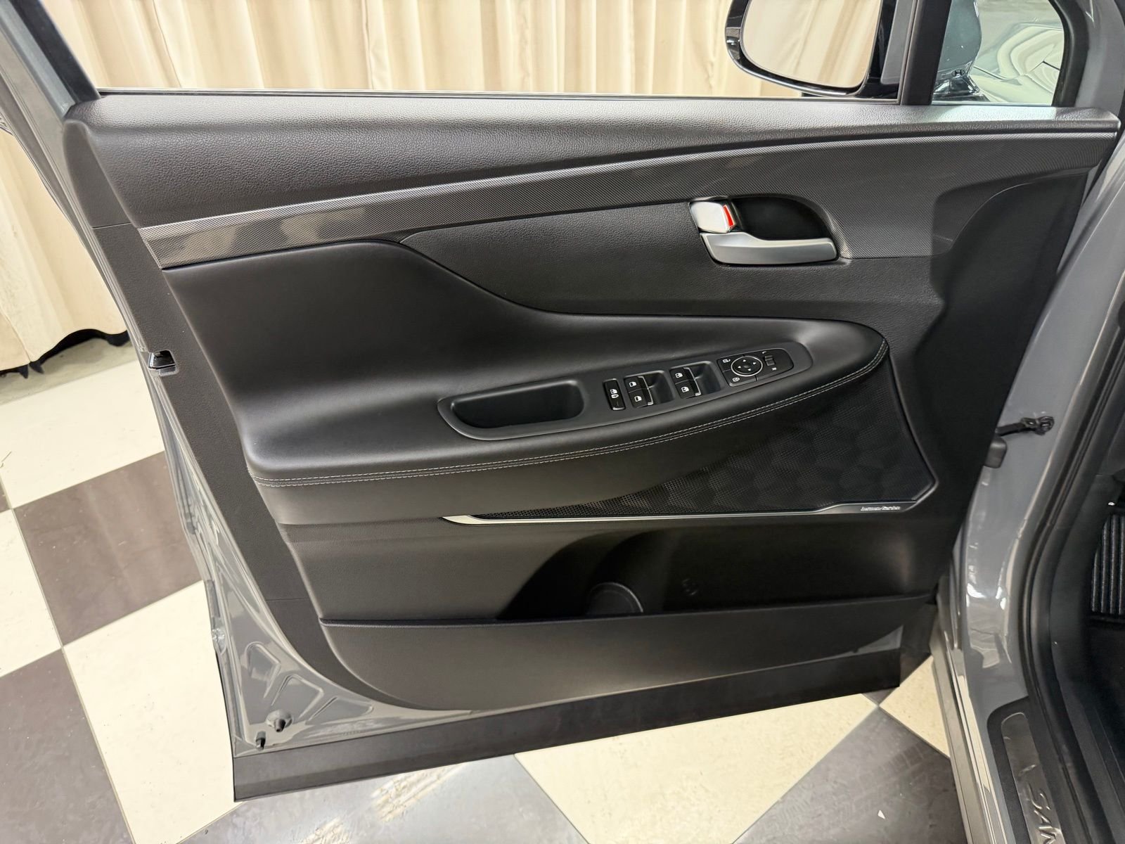 Used 2023 Gray Hyundai SEL Premium image 22