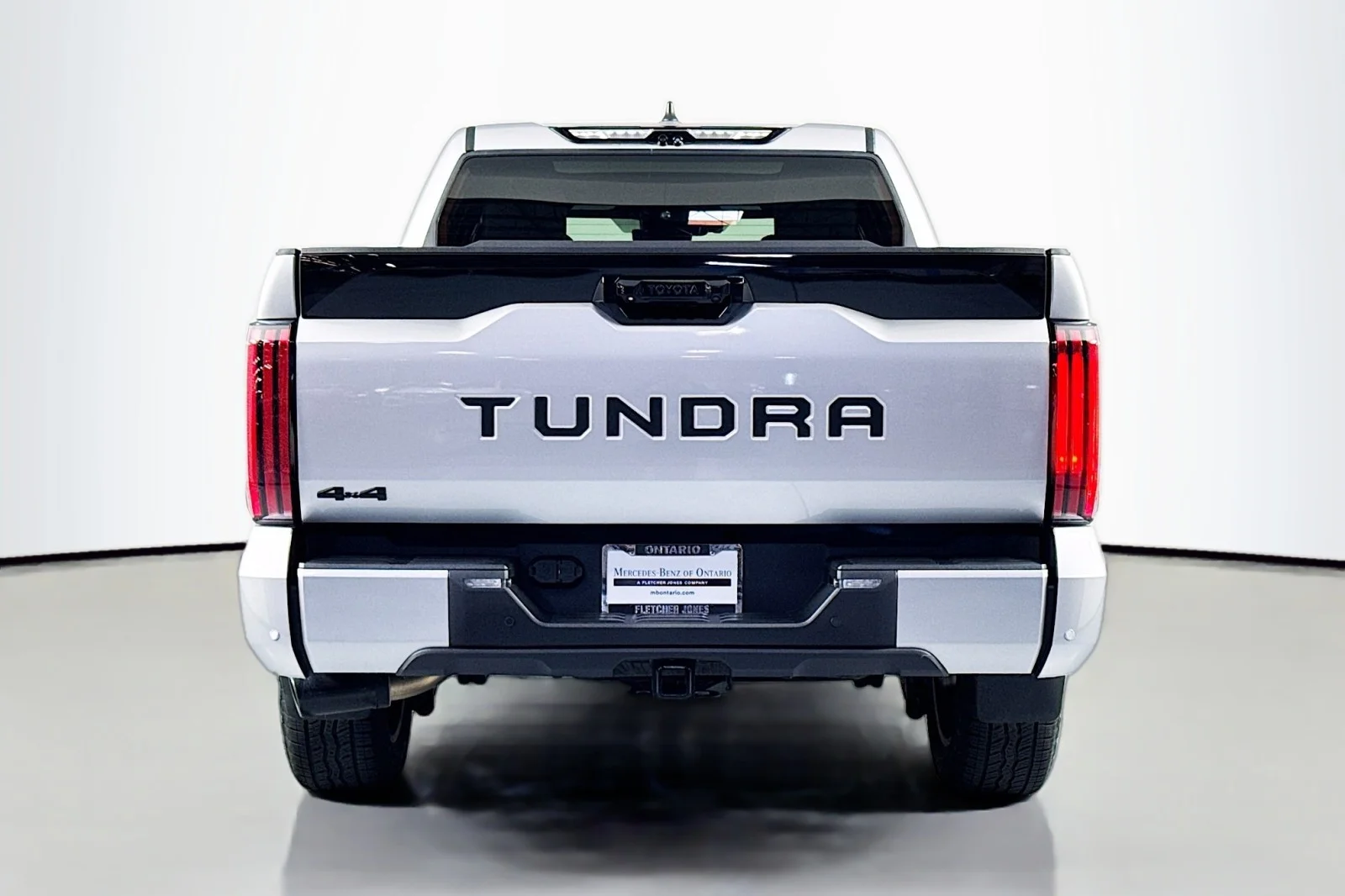Used 2025 CELESTIAL SILVER Toyota Platinum image 3