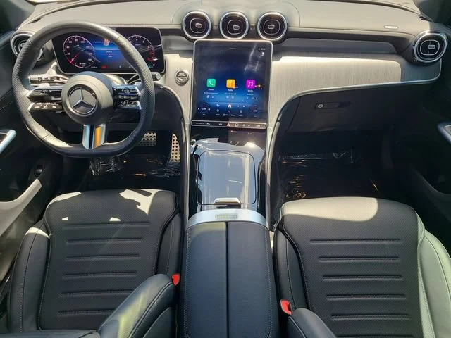 Used 2025 White Mercedes-Benz GLC 300 image 11