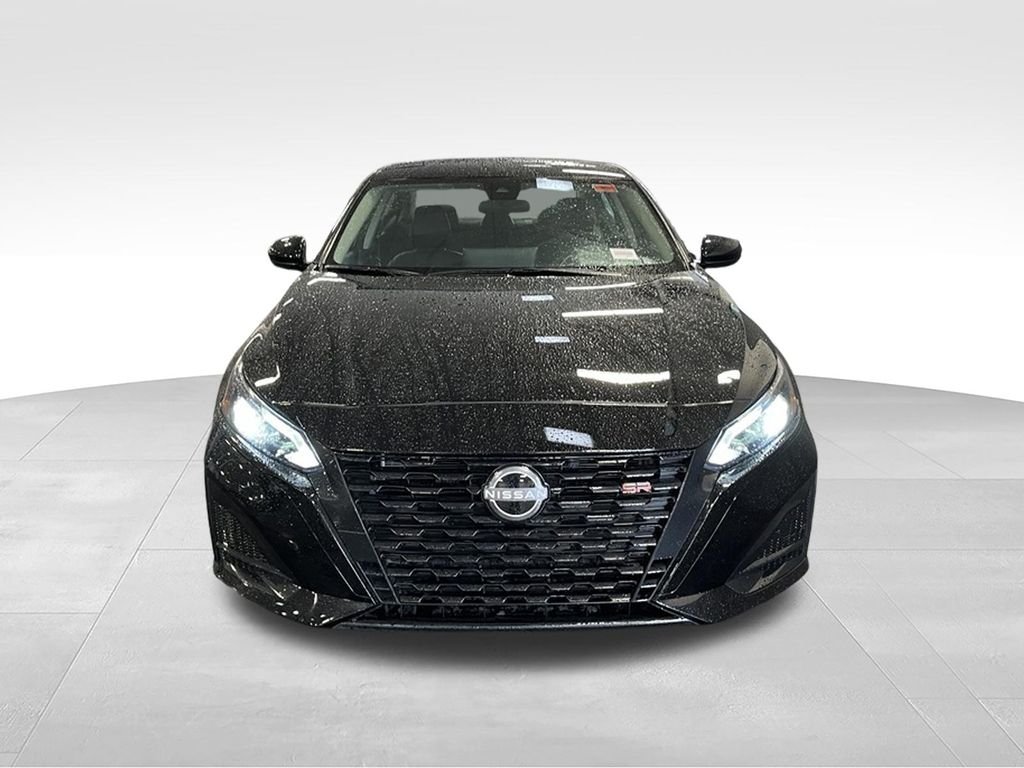 Used 2026 Super Black Nissan 2.5 SR image 3