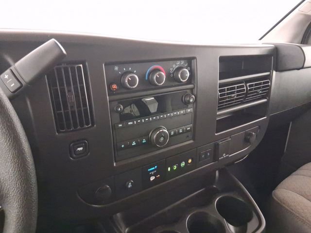 2024 Chevrolet Express Passenger LT - Photo 26