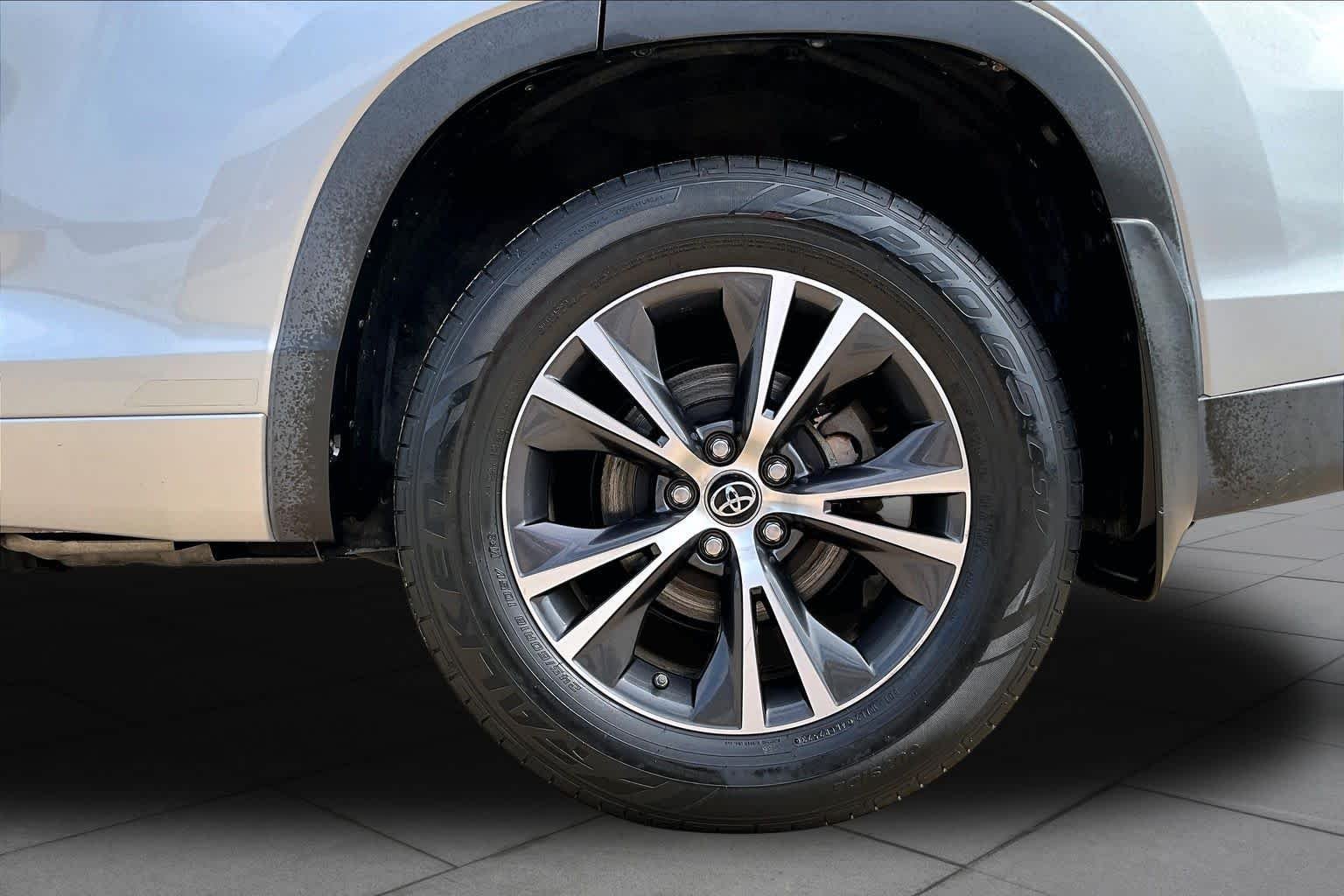 Used 2018 Celestial Silver Metallic Toyota LE Plus image 11