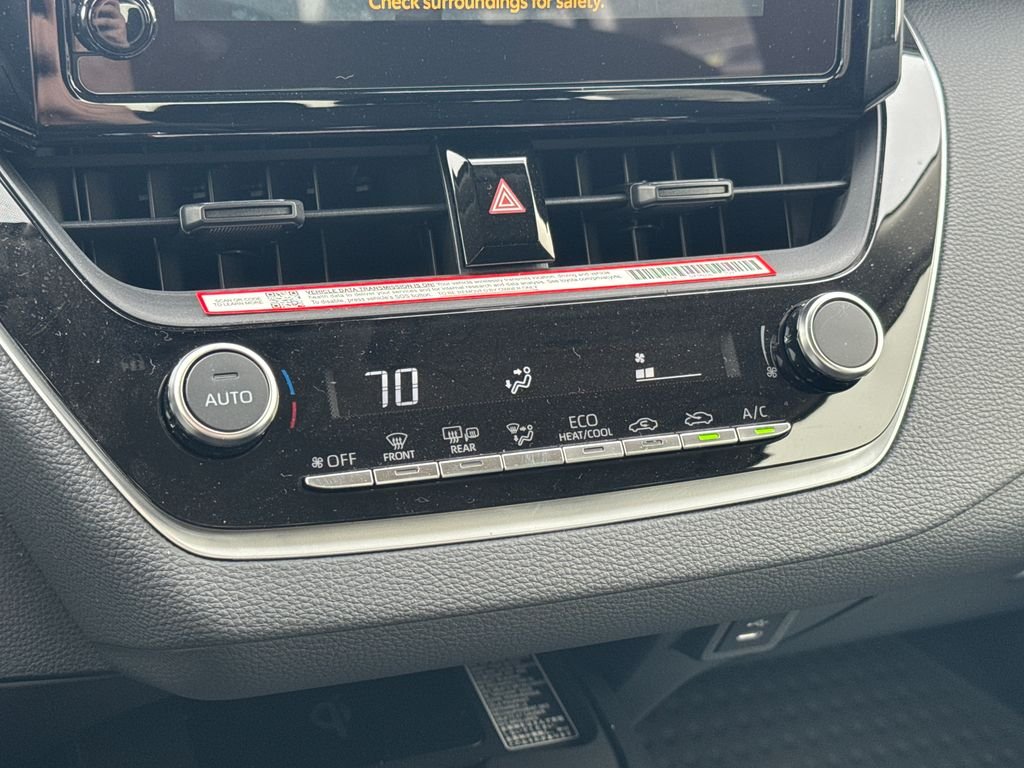 2026 Toyota Corolla LE - Photo 26