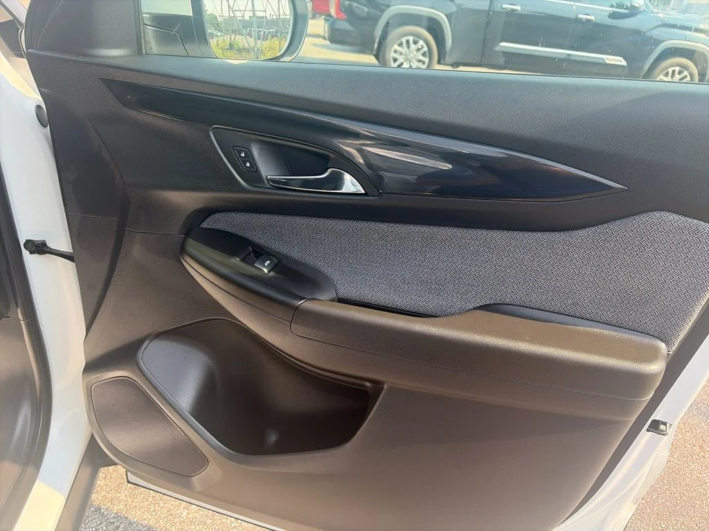 Used 2026 White Chevrolet LT image 19