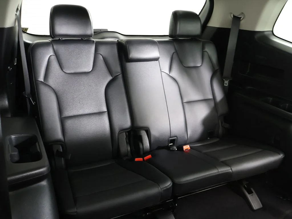 Used 2023 Black Kia SX image 44
