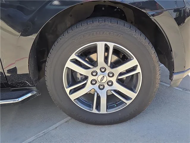 Used 2023 Agate Black Metallic Ford Limited 4x4 image 6