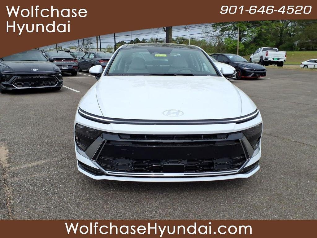 New 2026 White Hyundai SEL image 8