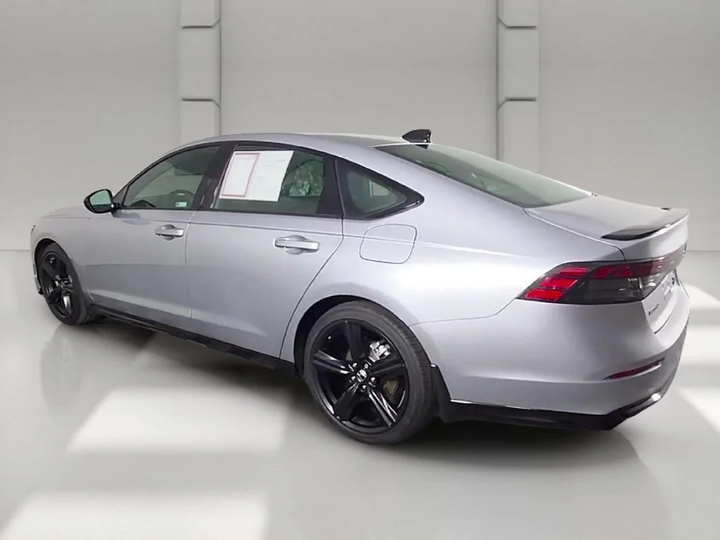 Used 2025 Solar Silver Metallic Honda Sport-L image 47