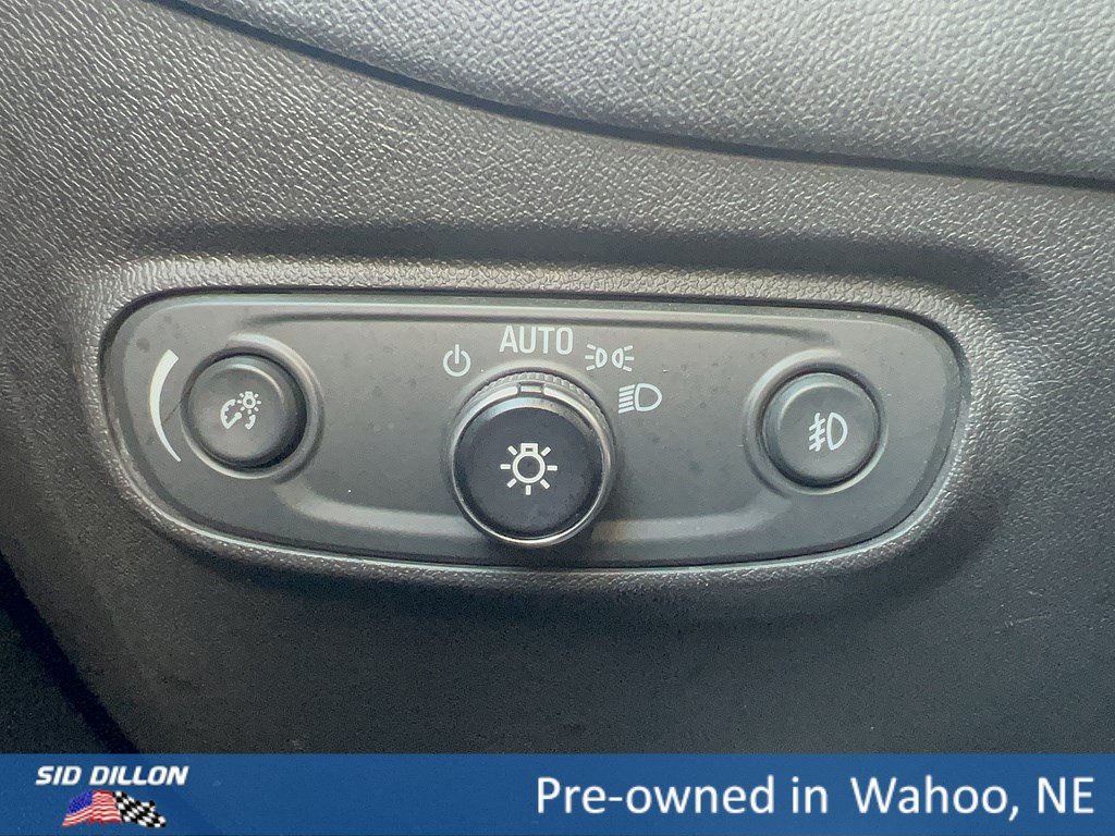 Used 2021 Pacific Blue Metallic Chevrolet LT image 12