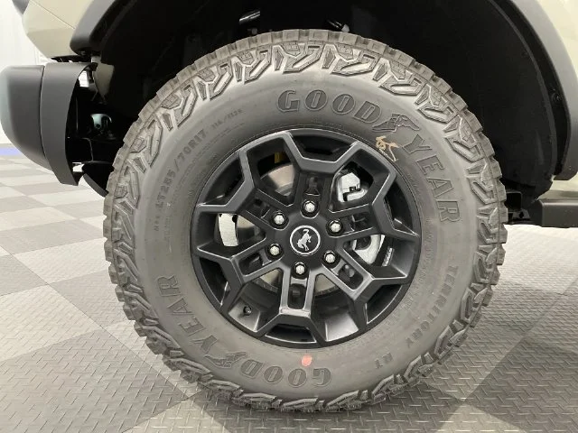 New 2026 Desert Sand Ford Badlands® image 10