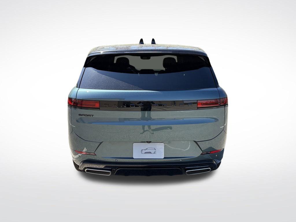 New 2026 Green Land Rover Dynamic SE image 7