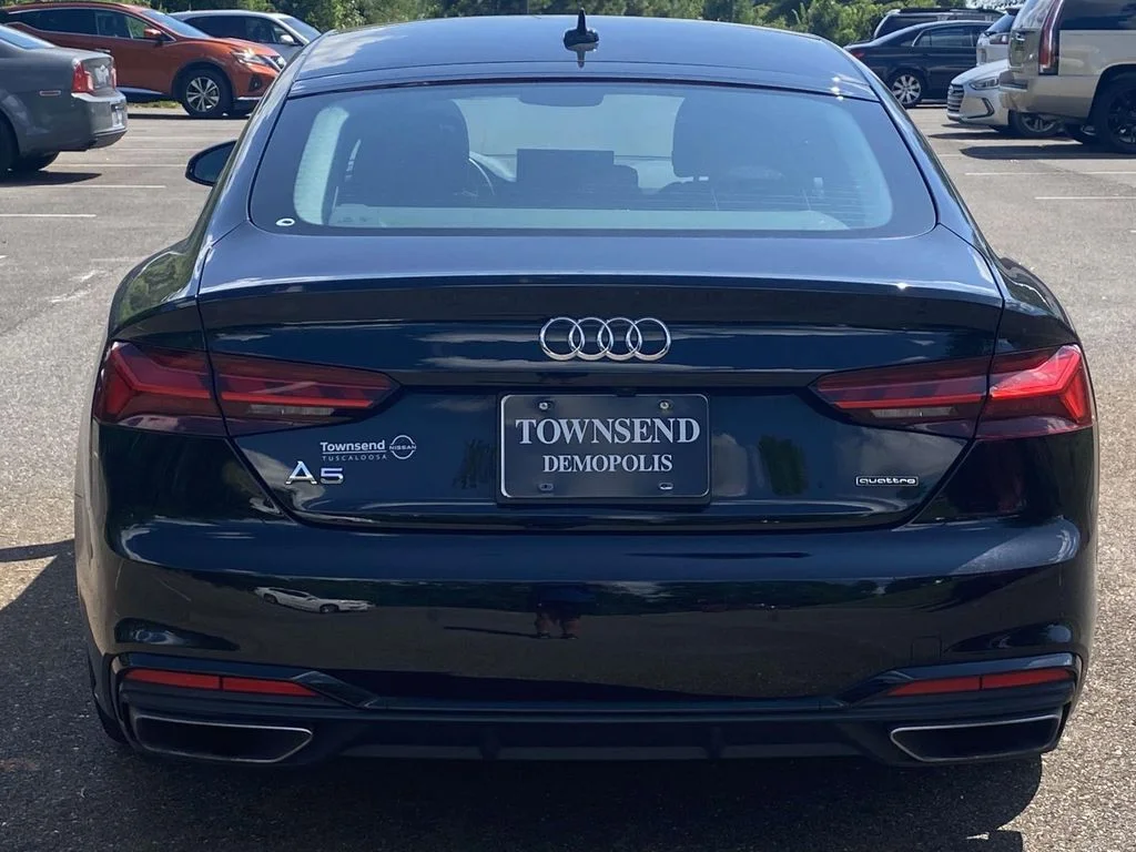 Used 2025 Black Audi S line Premium image 4