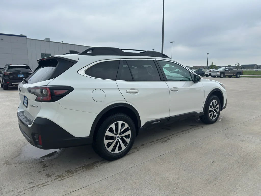 Used 2021 Crystal White Pearl Subaru Premium image 5