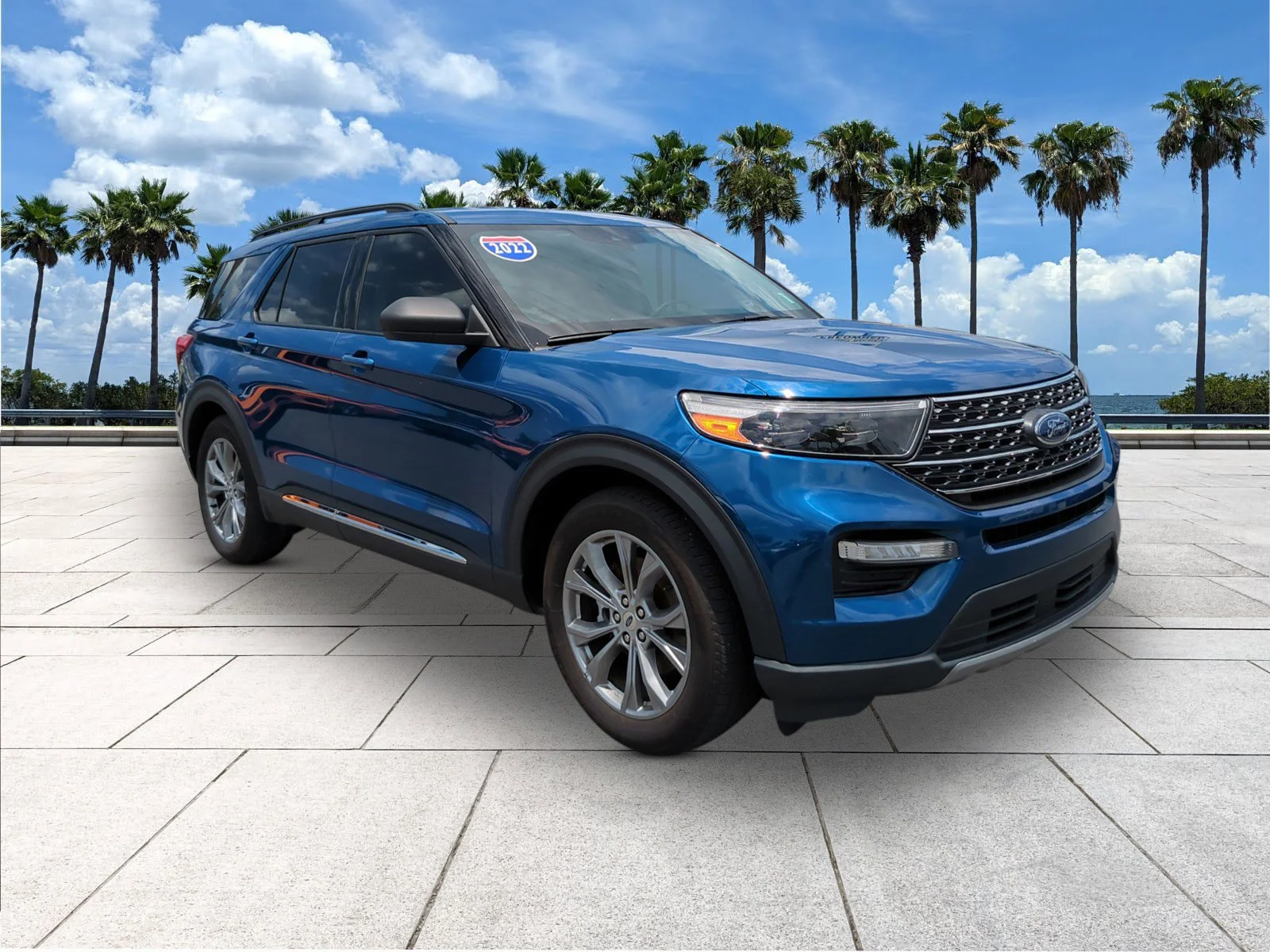 2022 Ford Explorer XLT RWD's photo