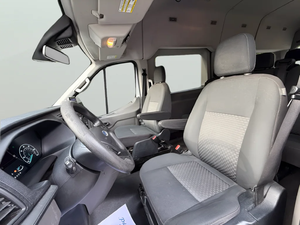 Used 2020 White Ford XLT image 10