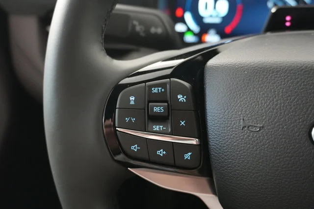 New 2026 Agate Black Metallic Ford Platinum™ image 21