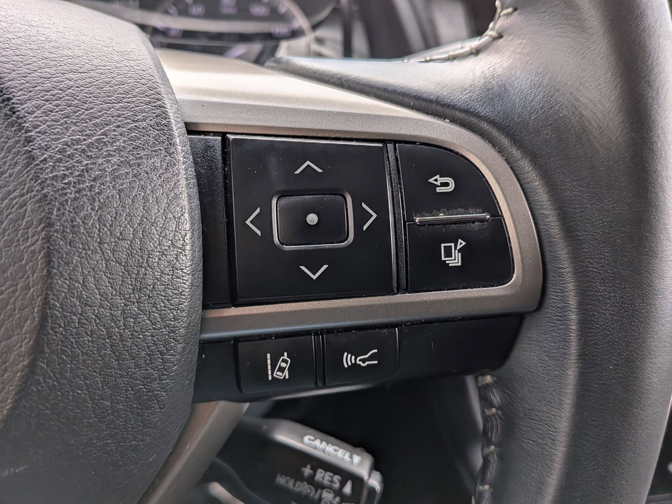 Used 2018 Atomic Silver Lexus 350 FWD image 15