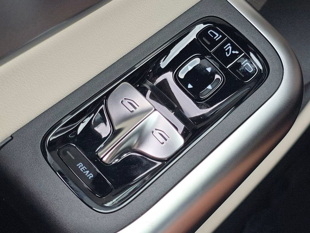 New 2027 Polar White Mercedes-Benz CLA 220 image 57