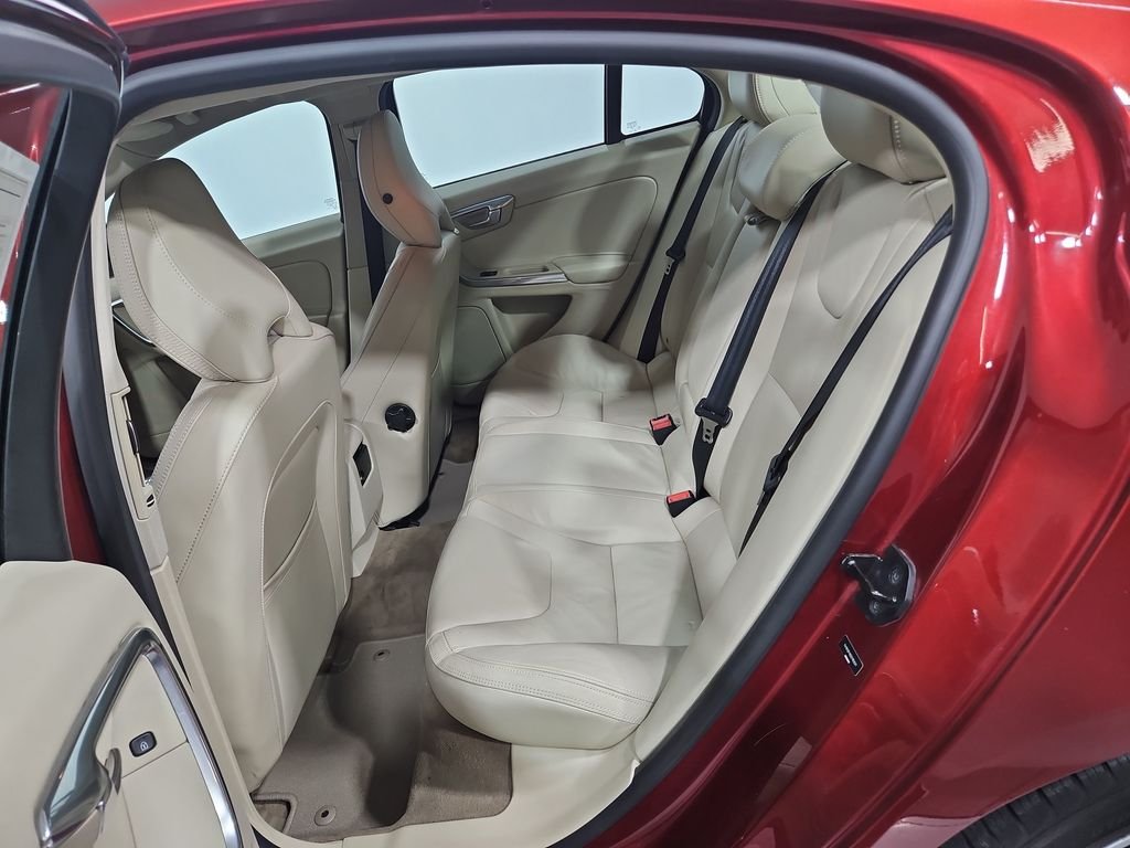 Used 2013 Red Volvo  image 24