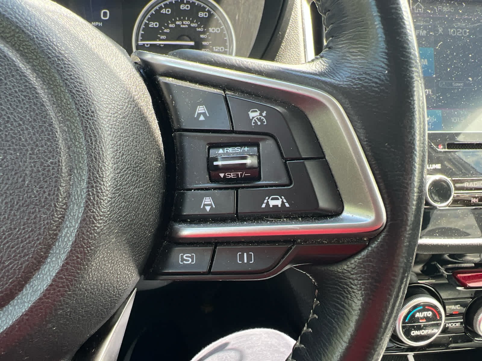 Used 2019 Dark Gray Metallic Subaru Limited image 9