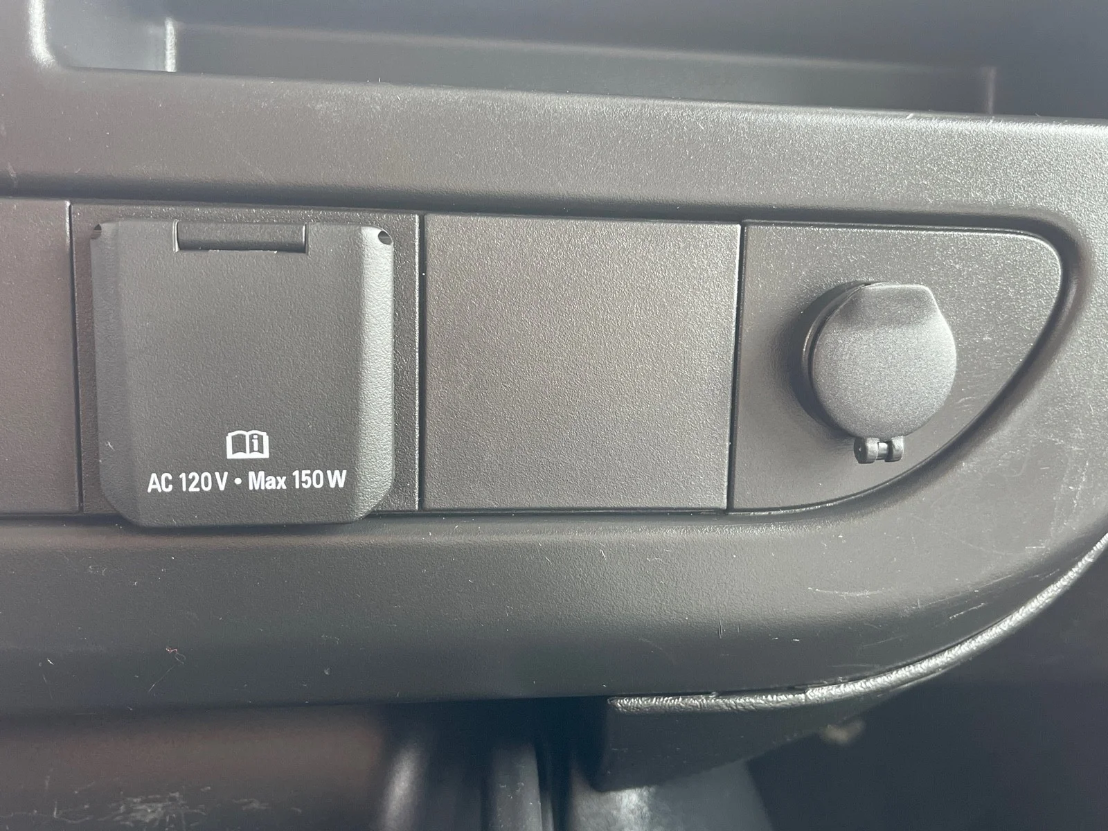2023 Chevrolet Express Passenger LS - Photo 21
