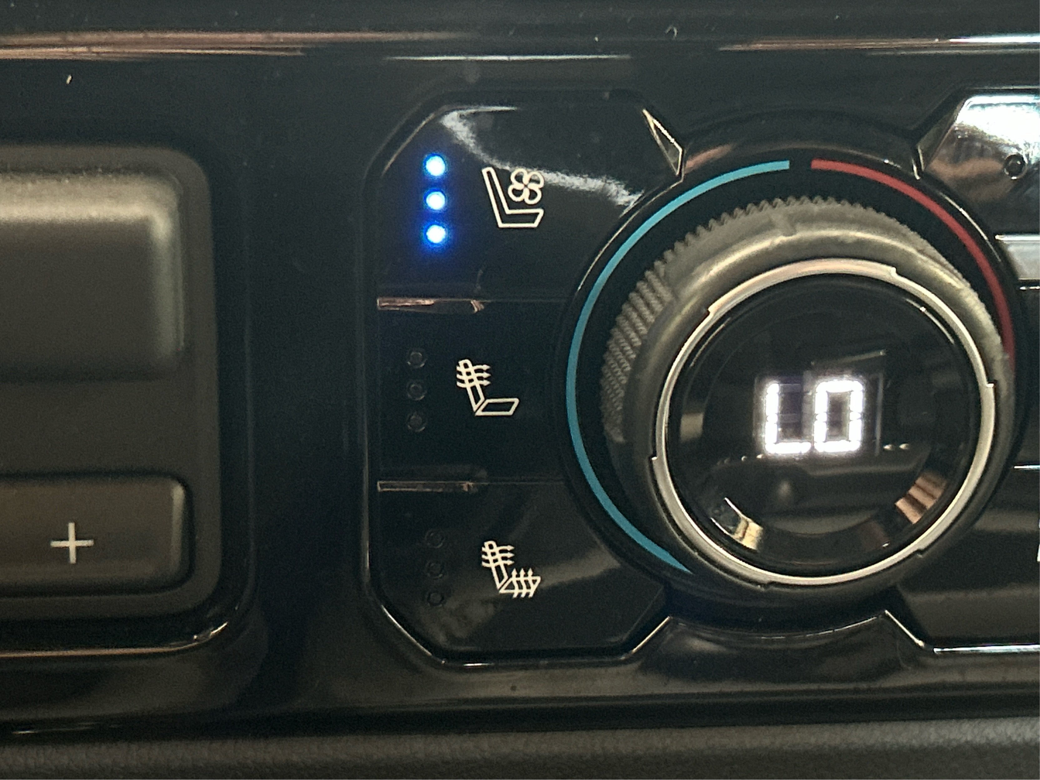 Used 2024 Black Chevrolet ZR2 image 31