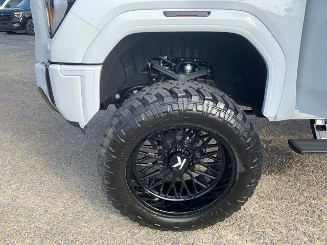 Used 2026 White GMC AT4 image 42