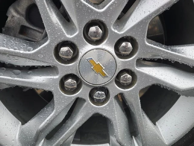 Used 2022 SUMMIT WHITE Chevrolet LT image 31