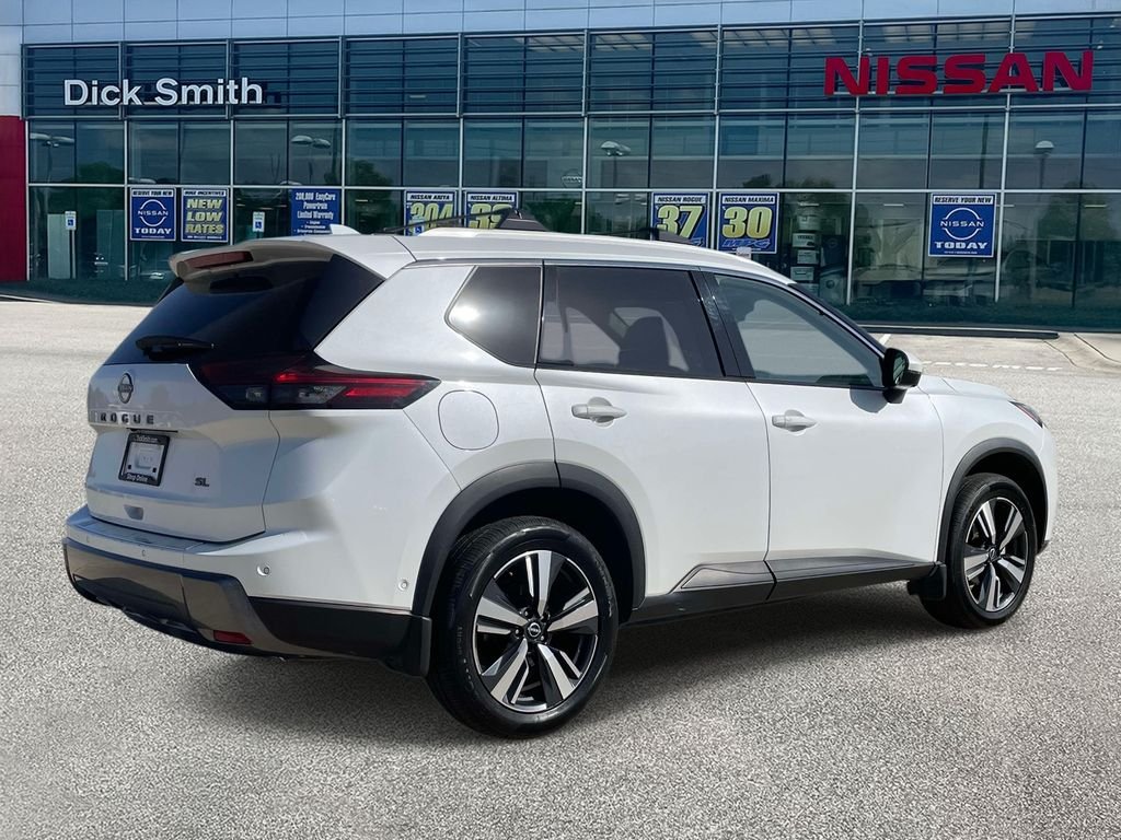 2024 Nissan Rogue SL - Photo 6