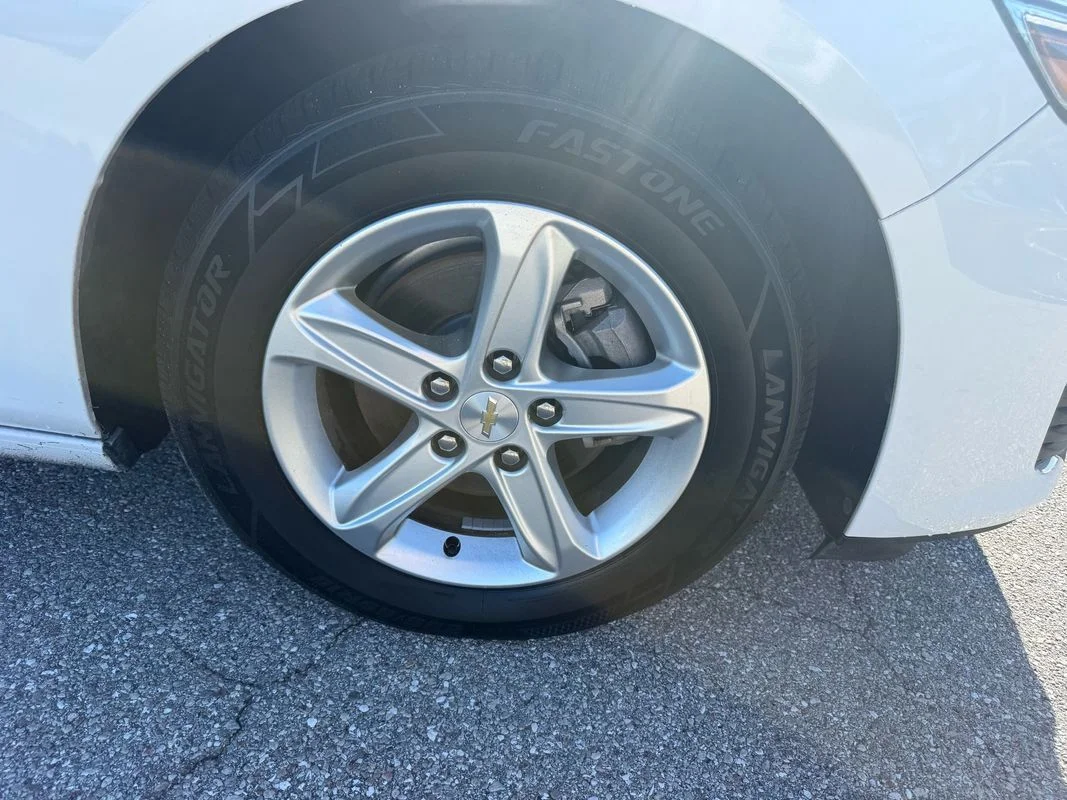 Used 2024  Chevrolet FWD 1FL image 8