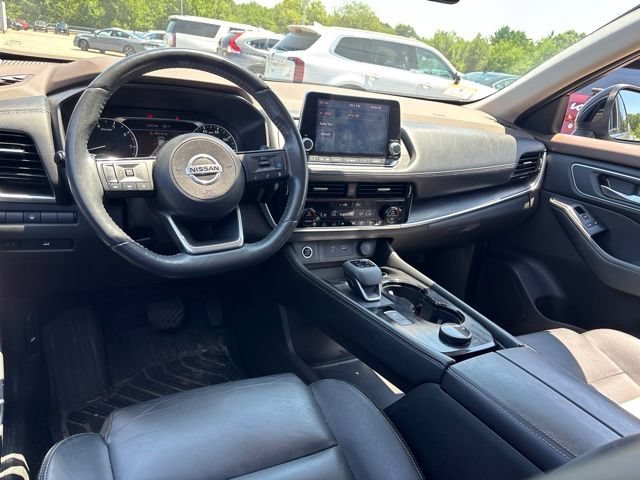 Certified Used 2021 Brilliant Silver / Black Nissan SL image 13