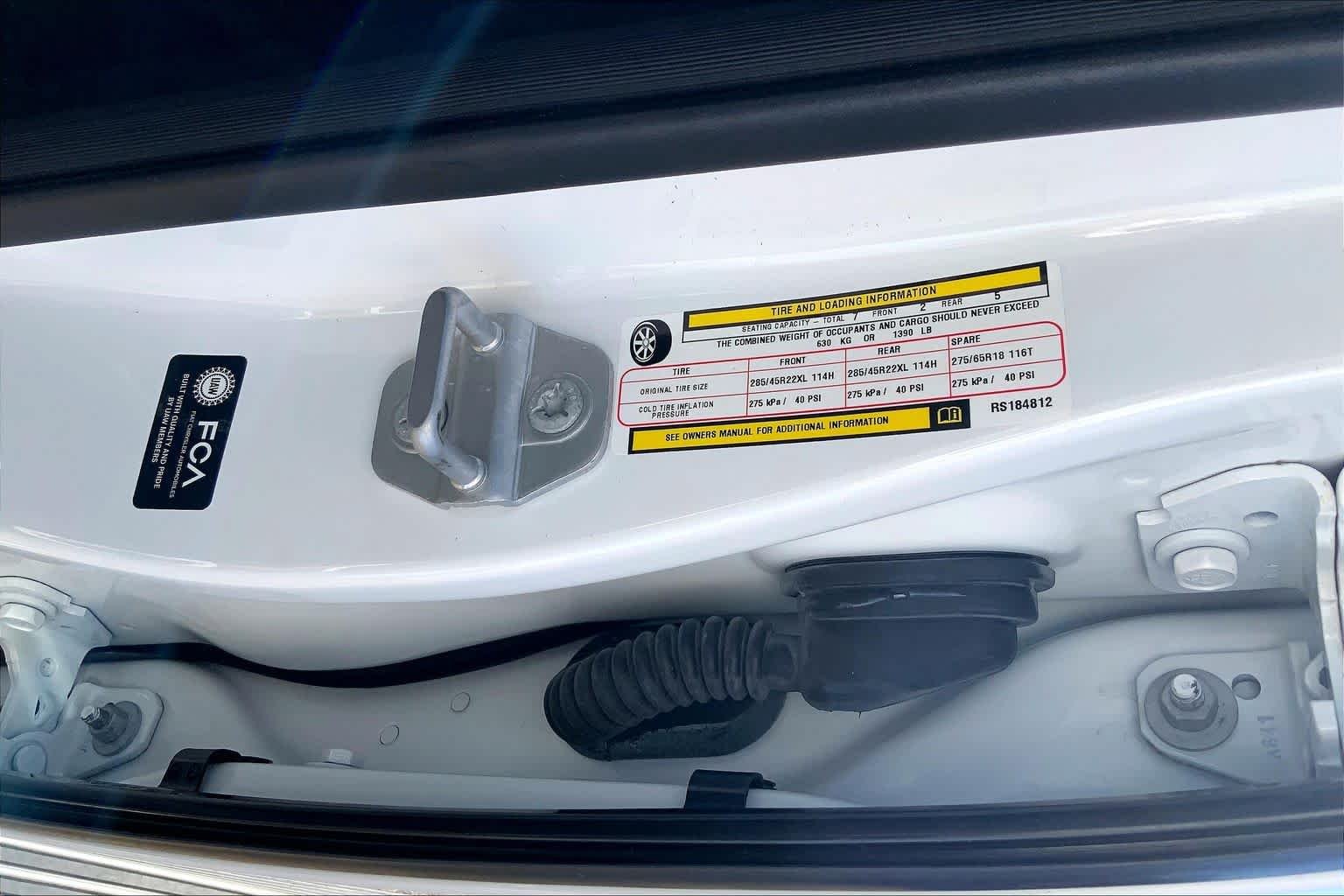Certified Used 2024 Bright White Clearcoat Jeep Series III image 37