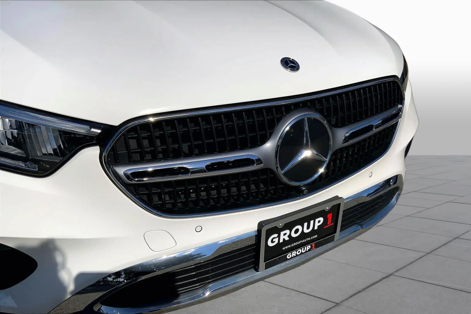 Used 2024 Polar White Mercedes-Benz GLC 300 image 30