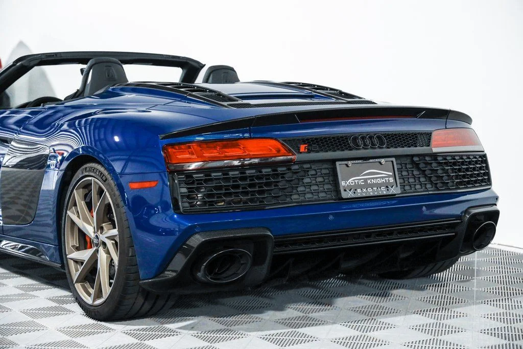 Used 2023 Blue Audi V10 performance image 23