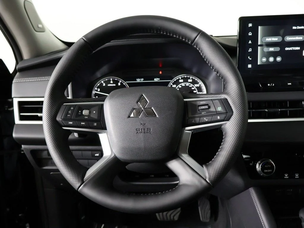New 2026 Black Mitsubishi SE image 37