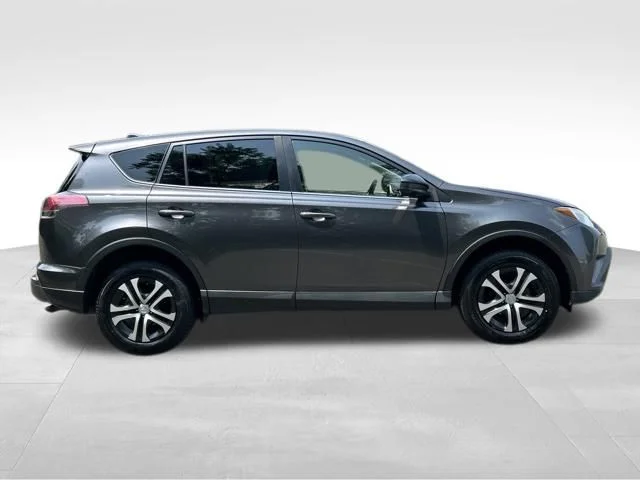 Used 2018 Gray Toyota LE image 6