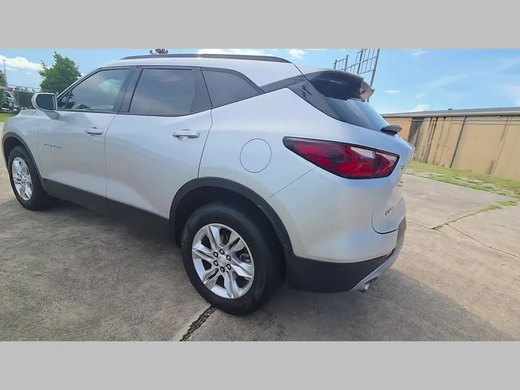 Used 2019 Silver Chevrolet Base image 43