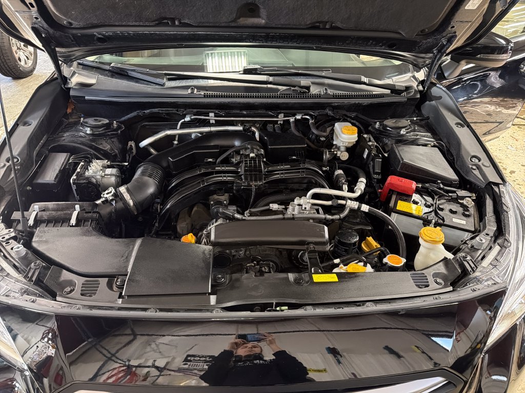 Used 2022 Black Subaru Limited image 11