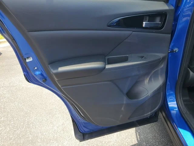 Used 2022 Blue Mitsubishi SE image 23
