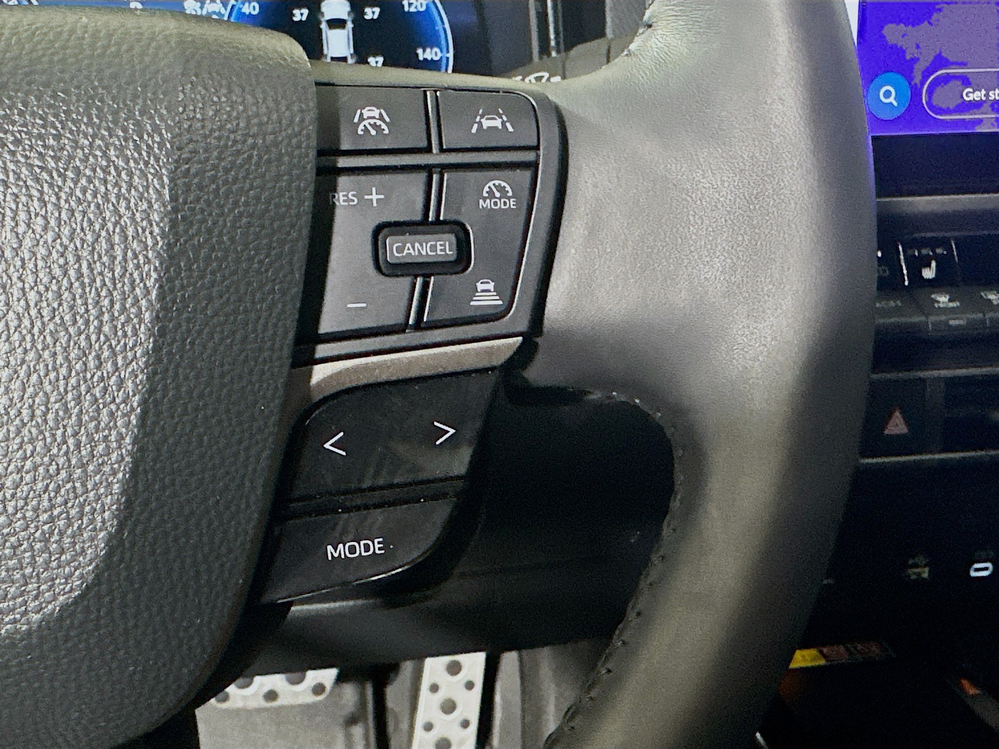 Used 2025 Pearl Toyota XSE image 17