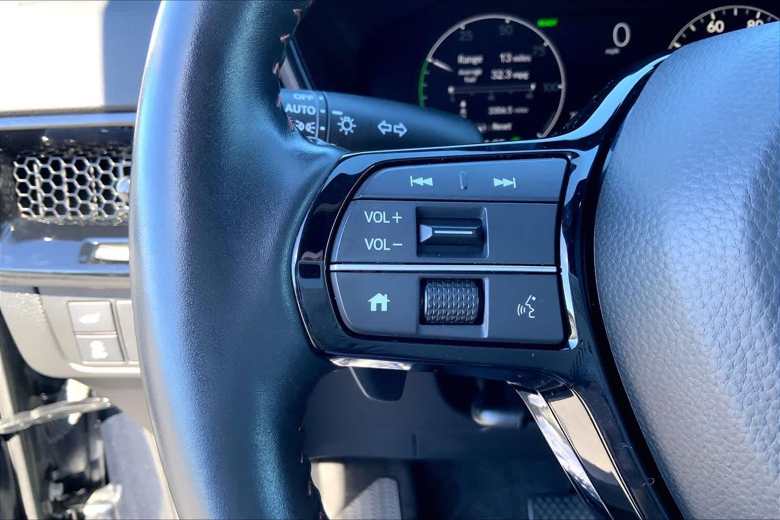 Used 2024 Meteorite Gray Metallic Honda Sport Touring image 21