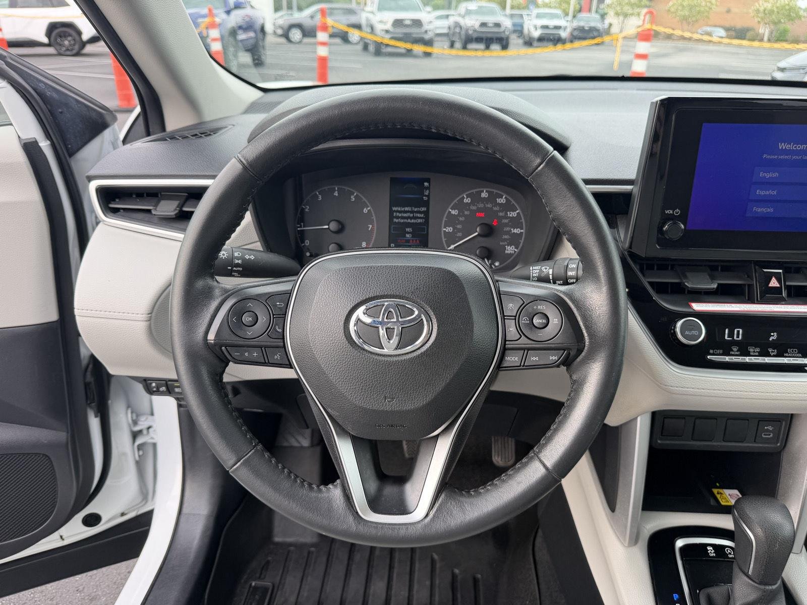 Used 2023 Wind Chill Pearl Toyota LE image 17