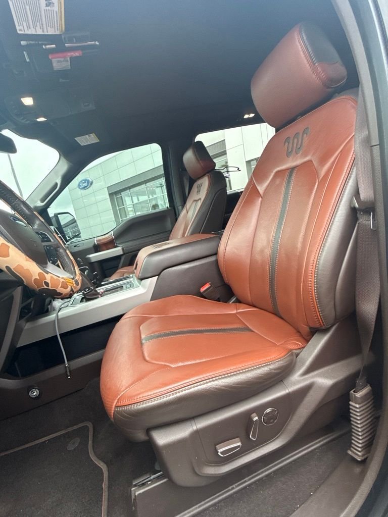 Used 2018 Maroon Ford King Ranch image 8