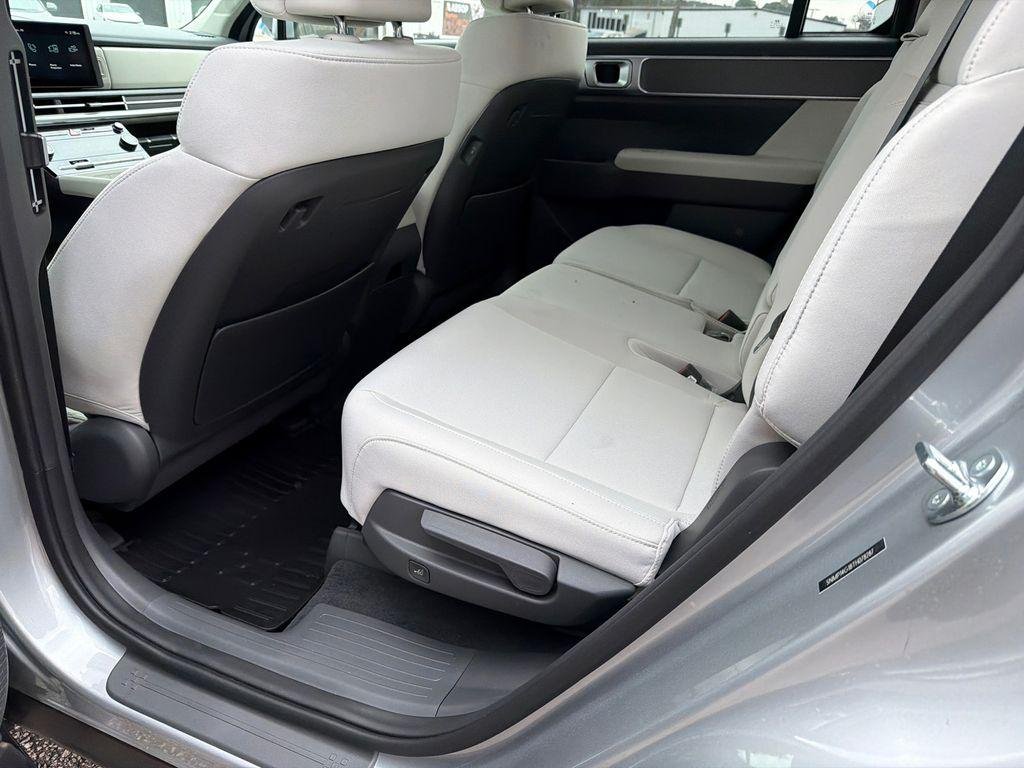 2026 Hyundai Santa Fe SE - Photo 21