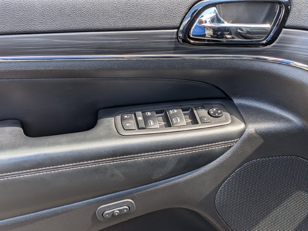 Used 2021 Black Jeep Limited image 15