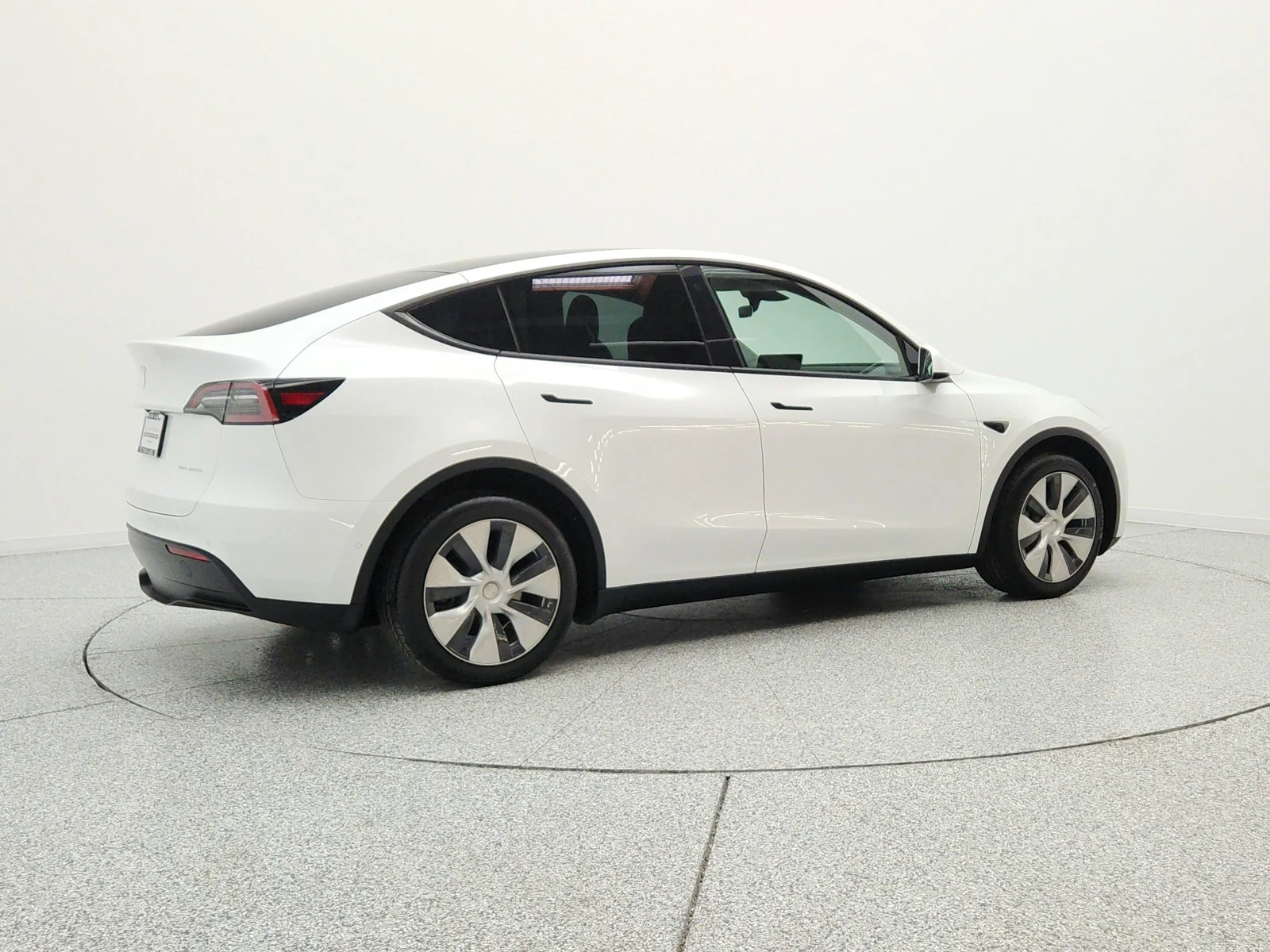 Used 2022 Pearl White Multi-Coat Tesla Long Range AWD image 5