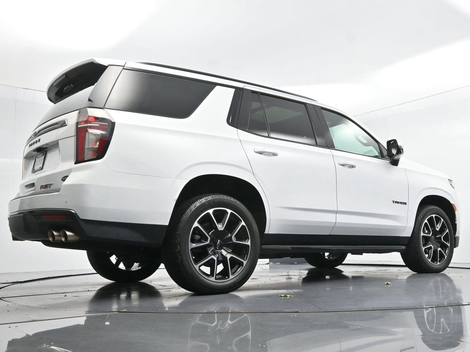 Used 2022 Summit White Chevrolet RST image 50